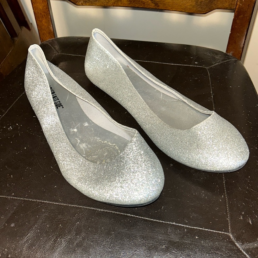 Prom shoe! Womens 11 silver sparkle flats lower east side - Picture 1 of 3